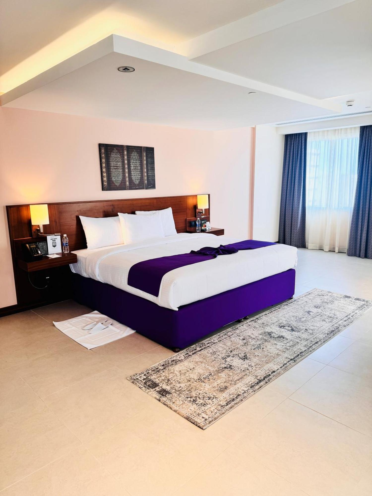 Kyriad Hotel Salalah Exterior foto